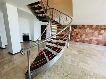 Se Vende Pent-house 320 m2 vista panorámica 3 recamaras, estudio, 4 1/2 baños