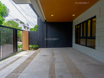 BF Resort  | Three Bedroom 3BR House and Lot For Sale - #5597