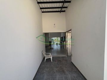 VENDEMOS FINCA GANADERA CON NACEDEROS DE AGUA Y CLIMA AGRADABLE.