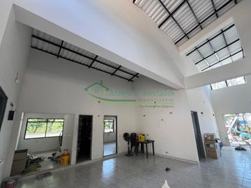 VENDEMOS FINCA GANADERA CON NACEDEROS DE AGUA Y CLIMA AGRADABLE.