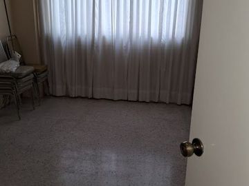 VENDO CASA GRANDES ESPACIOS