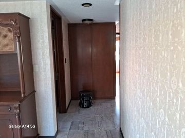 VENDO CASA GRANDES ESPACIOS