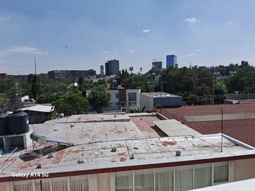 VENDO CASA GRANDES ESPACIOS