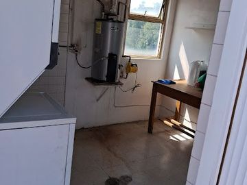 VENDO CASA GRANDES ESPACIOS