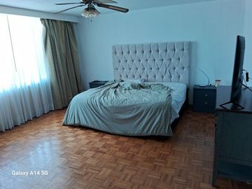 VENDO CASA GRANDES ESPACIOS