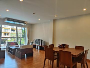 Condo for sale at Baan Plearn Talay. Cha-am, Phetchaburi Province condo resort style next to private beach very large facilities, big gardens , 2 swim