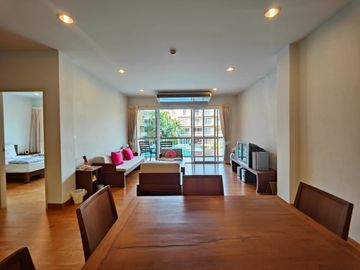 Condo for sale at Baan Plearn Talay. Cha-am, Phetchaburi Province condo resort style next to private beach very large facilities, big gardens , 2 swim
