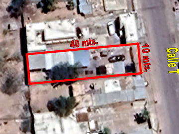 SE VENDE TERRENO CON CONSTRUCCIONES
