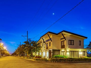Premium Lot near Hotel Mall Resturants and Airport Hospital School Office  HIGH END BUT AFFORDABLE CONDO IN SAN JUAN CITY MANGO TREE RESIDENCES PRE SE