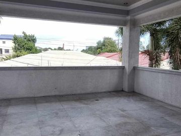 800 sqm Lot With 2-Storey House and private pool for SALE in Hensonville Angeles City Pampanga near CLark