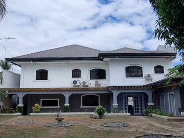 800 sqm Lot With 2-Storey House and private pool for SALE in Hensonville Angeles City Pampanga near CLark