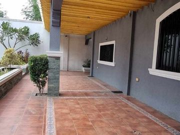 800 sqm Lot With 2-Storey House and private pool for SALE in Hensonville Angeles City Pampanga near CLark
