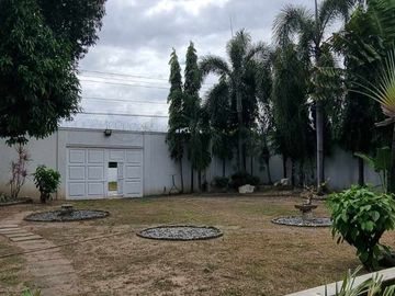 800 sqm Lot With 2-Storey House and private pool for SALE in Hensonville Angeles City Pampanga near CLark