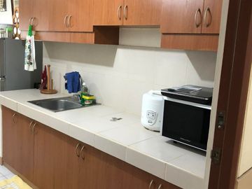 Makati Executive Tower III 1 Bedroom w/ Balcony and Parking Slot For Sale by Cityland