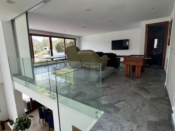 CASA 7 CUMBAYÁ NAYÓN 3 DORMITORIOS 360m2