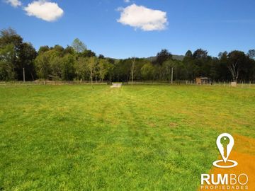 Casa de 220m²  y cabañas en Parcela 5.000m² Quetroco - Villarrica