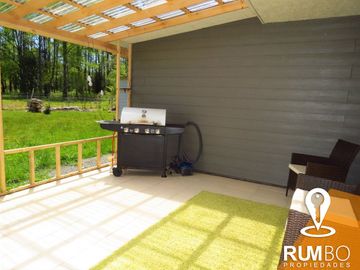 Casa de 220m²  y cabañas en Parcela 5.000m² Quetroco - Villarrica
