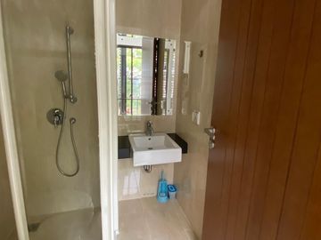 Dijual Rumah Siap Huni di De Park BSD Clust. De Na'ara