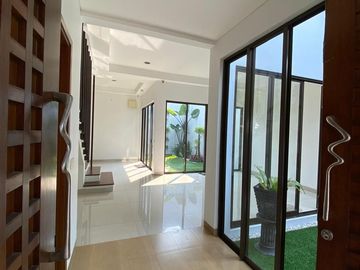 Dijual Rumah Siap Huni di De Park BSD Clust. De Na'ara
