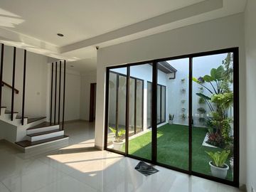 Dijual Rumah Siap Huni di De Park BSD Clust. De Na'ara