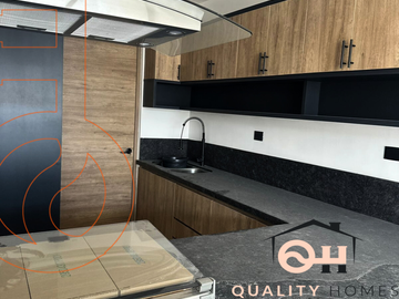 VENTA DE CASA DE 3 NIVELES CON ESPECTACULAR ROOF GARDEN