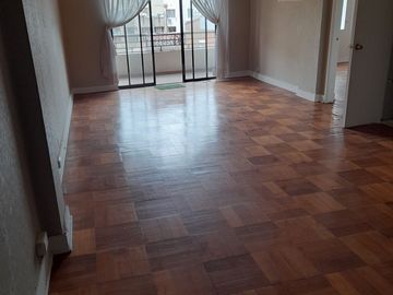 Vendo excelente Oficina ó  Departamento  en Calle Condell