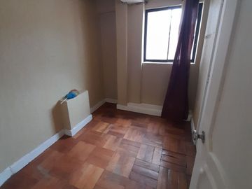 Vendo excelente Oficina ó  Departamento  en Calle Condell