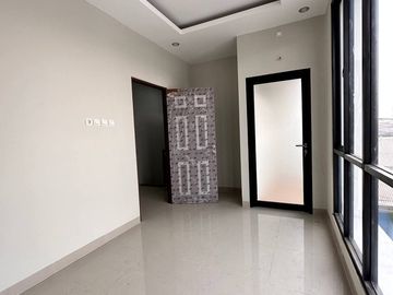 Dijual Rumah Siap Huni 2 Lantai Murah Lubang Buaya Jakarta Timur Nego