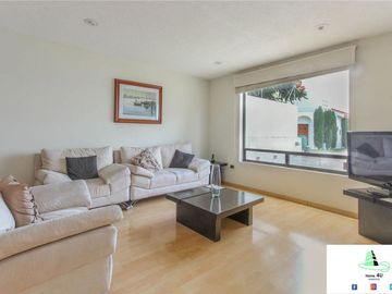 Casa en venta en Residencial Santa Teresa