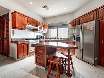 Penthouse amueblado en venta, Punta Dorada, Cancún Quintana Roo.