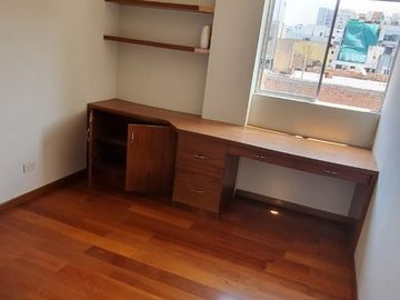 VENDO LINDO DPTO EN CALLE MADRID, MIRAFLORES