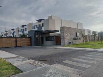 Venta de Departamento con alberca en Corregidora Querétaro, Manahal ventacasasrenta.com