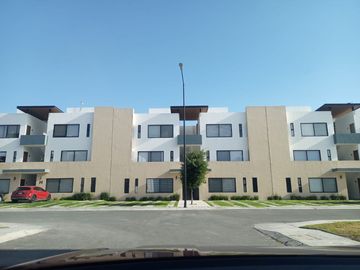 Venta de Departamento con alberca en Corregidora Querétaro, Manahal ventacasasrenta.com
