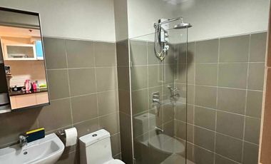For Rent: 1 Bedroom Unit with Parking, Vista Shaw, Mandaluyong
