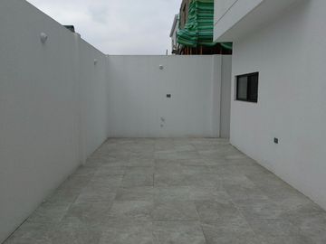 Casa de venta en Urbanización La Joya, 4 dormitorios, diseño moderno