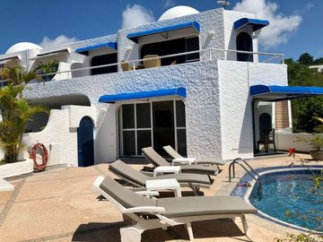 CASA DE VENTA EN CASA BLANCA,  4 DORMITORIOS, VISTA ESPECTACULAR