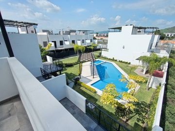 Casas con alberca, roof garden con jacuzzi, exclusiva privada de 10 casas