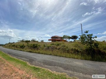 CASA DE CAMPO EN VENTA EN EL CALVARIO LAS LAJAS CHAME PANAMÁ