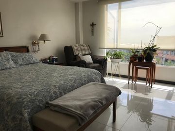Vendo Departamento de 182 m2 en Cumbayá.