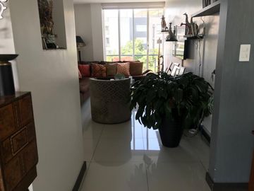 Vendo Departamento de 182 m2 en Cumbayá.