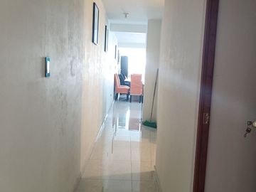 URB. CIPRECES ALQUILO BONITO DPTO. MODERNO 125M2 5TO. PISO S/2,500 MENSUAL (2+1)  VISTA CALLE, CON ASENSOR.