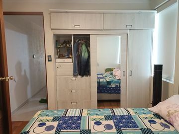 URB. CIPRECES ALQUILO BONITO DPTO. MODERNO 125M2 5TO. PISO S/2,500 MENSUAL (2+1)  VISTA CALLE, CON ASENSOR.