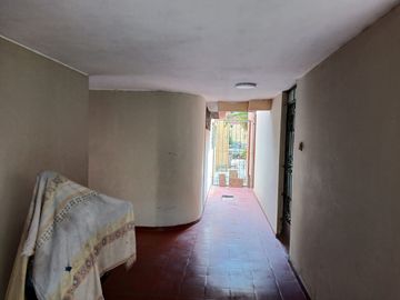CIUDAD SATELITE REMATO DPTO. 1ER PISO 64M2 $55 MIL DOLARES CONTADO, VISTA INTERIOR, FRENTE COMISARIA IGUNZA, ALT. 30 AV. TOMAS VALLE