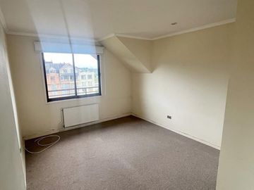 Vendemos amplio departamento dúplex en Condominio las Encinas