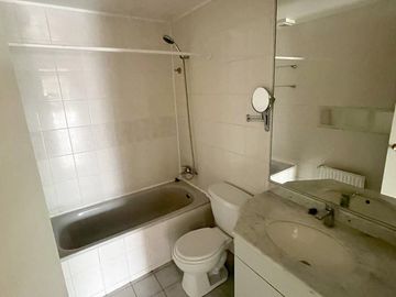 Vendemos amplio departamento dúplex en Condominio las Encinas