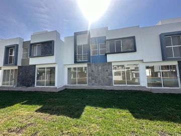 VENTA DE CASA CON ALBERCA EN CUERNAVACA