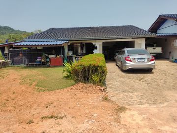Villa near Laem Mae Phim Beach !!! House for sale 1Storey Villa 1 rai 34 sqwa by the sea , Laem Mae Phim Rayong