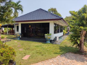 Villa near Laem Mae Phim Beach !!! House for sale 1Storey Villa 1 rai 34 sqwa by the sea , Laem Mae Phim Rayong