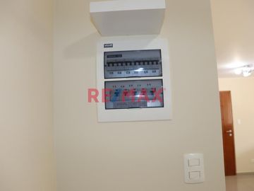 Se Alquila Departamento Con Cochera Primer Piso