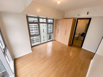 For Sale: Park Triangle Residences 2-BEDROOM Condo by Alveo Land in BGC Taguig near Uptown Market Market Serendra